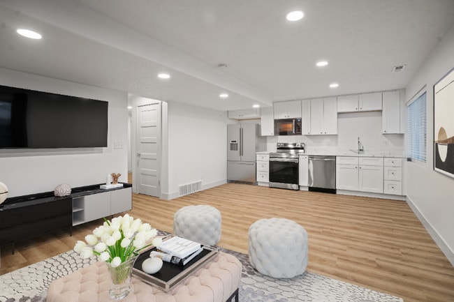 property at 967 W Coral Charm Wy