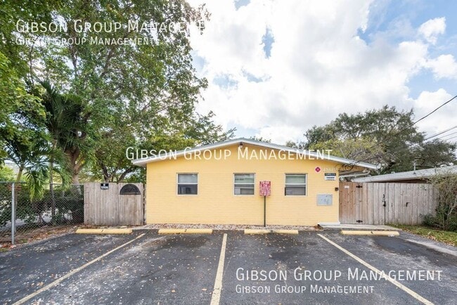 1808 SW 11th Ct in Fort Lauderdale, FL - Building Photo - Building Photo