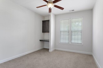The Villages at McCullers Walk in Raleigh, NC - Foto de edificio - Building Photo