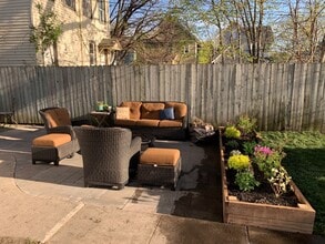 2214 3rd St NE, Unit 1 in Minneapolis, MN - Foto de edificio - Building Photo