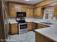 114 Stetson Dr photo'