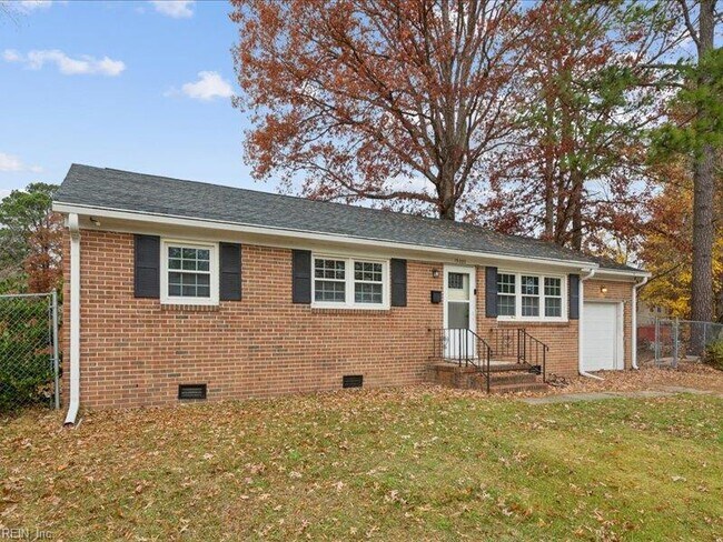 13202 Aqueduct Dr in Newport News, VA - Building Photo - Building Photo