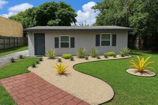 2009 NW 21st Ave in Fort Lauderdale, FL - Building Photo