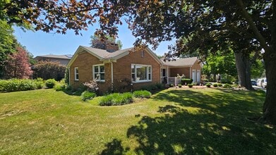 304 S Loomis St in Naperville, IL - Building Photo - Building Photo