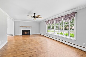 566 S Old Middletown Rd in Media, PA - Building Photo - Building Photo