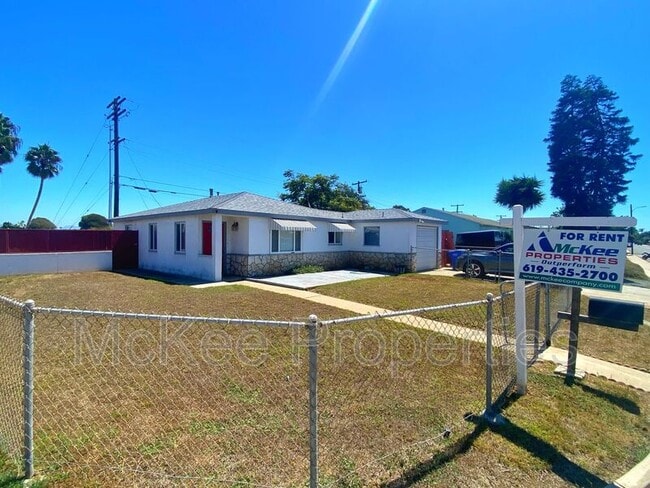 property at 903 4th St