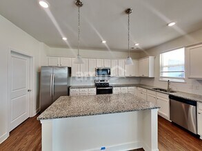 5240 Maxwell Rd in Nashville, TN - Building Photo - Building Photo