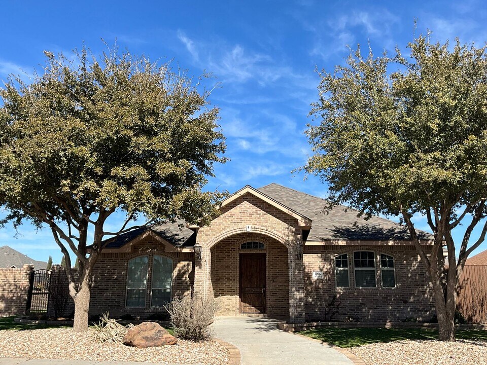 1106 Castle Rock Ct in Midland, TX - Building Photo