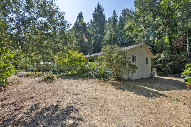 9250 Hwy 116 in Forestville, CA - Building Photo - Building Photo