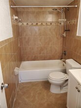 15225 NE 6th Ave in Miami, FL - Building Photo - Building Photo