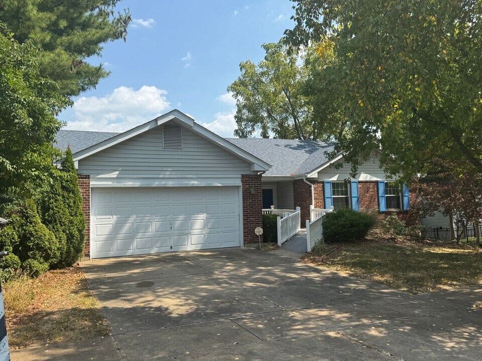 1100 Dautel Ln in St. Louis, MO - Building Photo