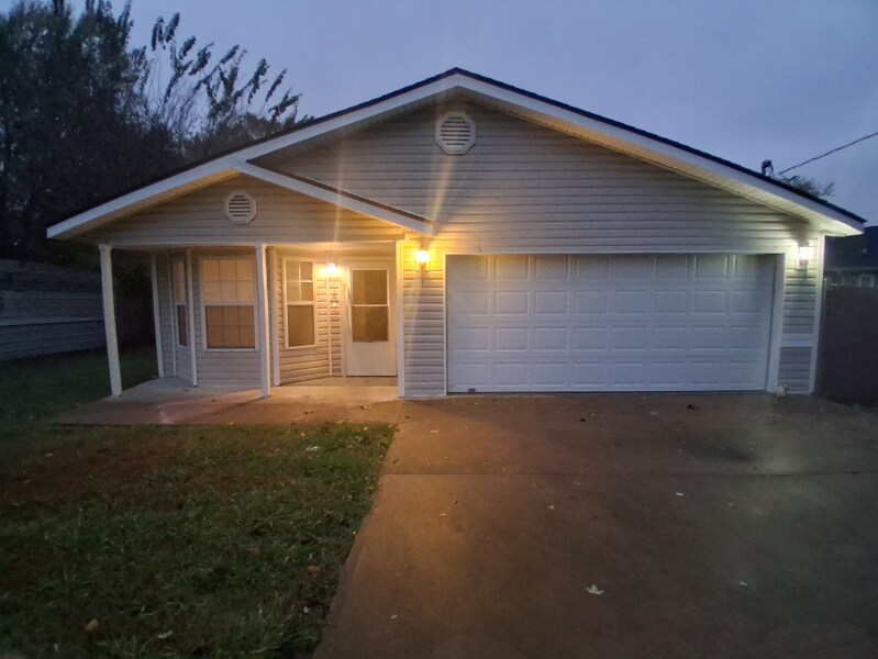 316 Ewalt Ave in Springdale, AR - Building Photo