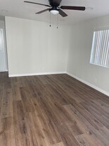 339 Sierra St, Unit 339 in El Segundo, CA - Building Photo