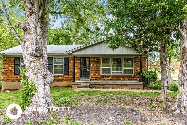 4709 Andrea Way in Louisville, KY - Building Photo - Building Photo