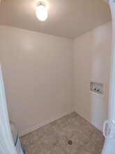 600 Reusens Rd in Lynchburg, VA - Foto de edificio - Building Photo