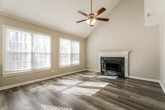 1070 Hunters Creek Ct in Lawrenceville, GA - Building Photo - Building Photo