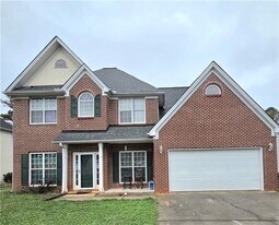 1696 Central Park Loop in Morrow, GA - Building Photo