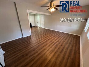 300 N Bailey St in Jacksonville, AR - Building Photo - Building Photo
