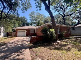 914 Keith Ln in Austin, TX - Building Photo