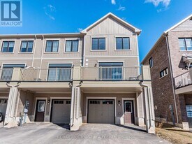 81 Melody Ln in Thorold, ON - Building Photo