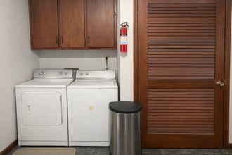 1341 New York St in Lawrence, KS - Building Photo - Building Photo