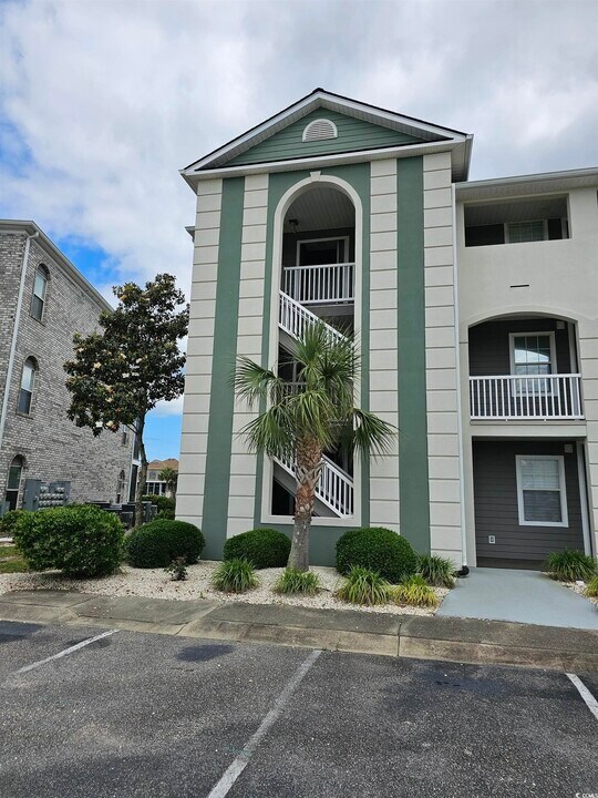 4516 N Plantation Harbour Dr in Little River, SC - Foto de edificio