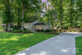 4014 Sulkirk Rd in Charlotte, NC - Building Photo - Building Photo