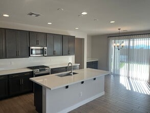 23914 N 148th Dr in Sun City West, AZ - Building Photo - Building Photo