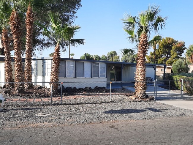 property at 1905 Colorado Blvd