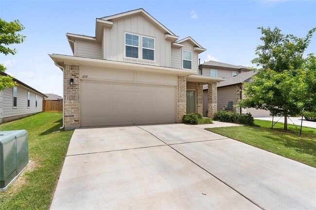 610 Roaring Fork Ln in Bastrop, TX - Building Photo - Building Photo
