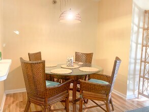 320 Knotty Pine Cir, Unit A2 in Greenacres, FL - Building Photo - Building Photo