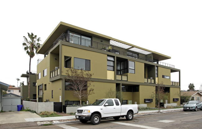 Centre Street Lofts in San Diego, CA - Foto de edificio - Building Photo