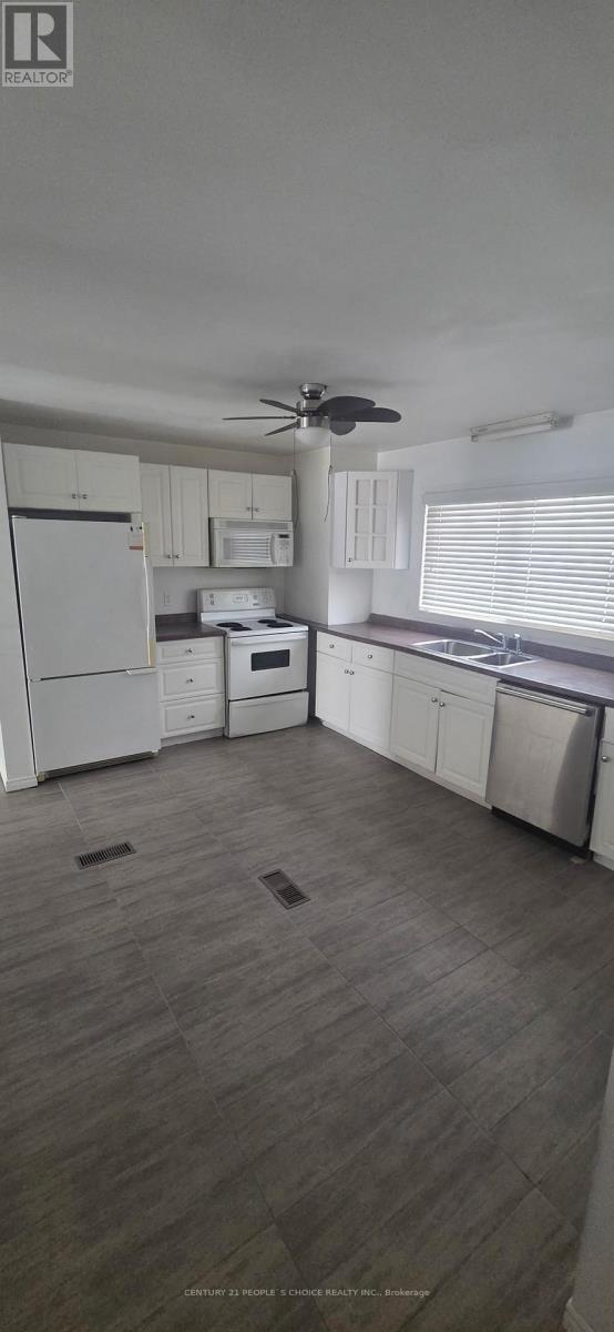 property at 3784 Sinnicks Ave