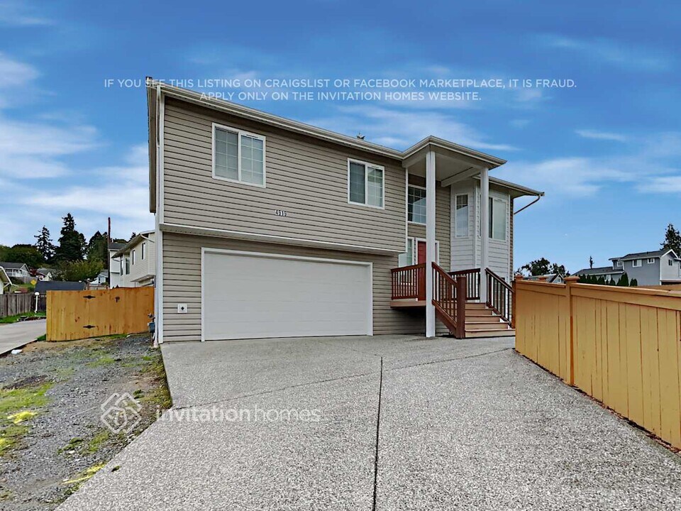 4919 61st Dr NE in Marysville, WA - Building Photo