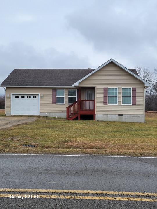 2376 Bowman Loop in Crossville, TN - Building Photo