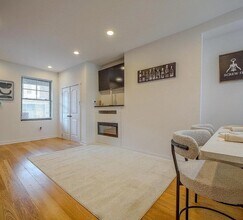 913 S Yewdall St in Philadelphia, PA - Building Photo - Building Photo