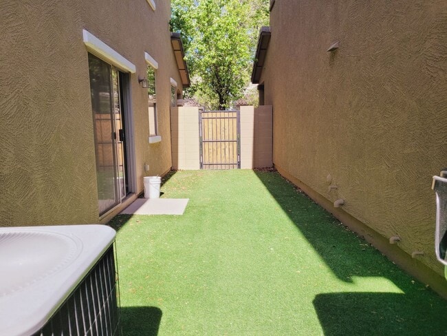 3816 E Trigger Way in Gilbert, AZ - Building Photo - Building Photo