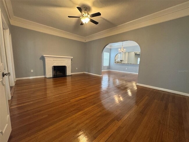 125 Adalia Ave in Tampa, FL - Building Photo - Building Photo
