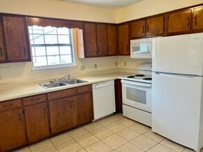 623 Lilly Ln in Murfreesboro, TN - Building Photo - Building Photo