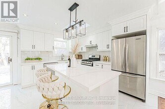 34 Ferrah St in Markham, ON - Building Photo - Building Photo