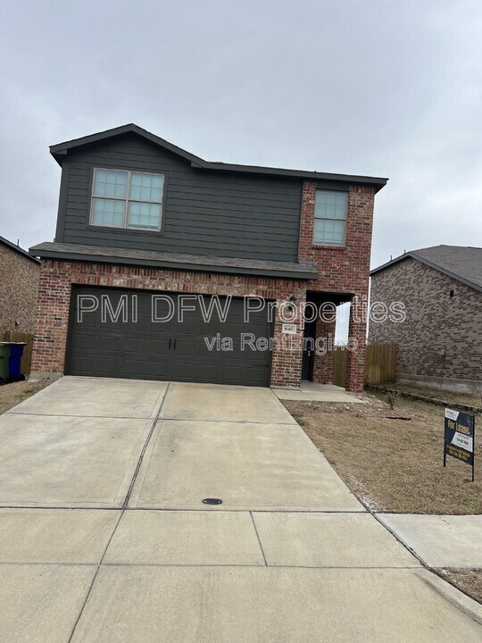 640 Aqueduct Dr in Seagoville, TX - Building Photo
