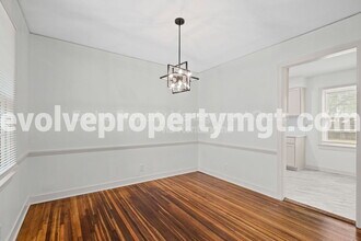 1564 S Perkins Rd in Memphis, TN - Building Photo - Building Photo