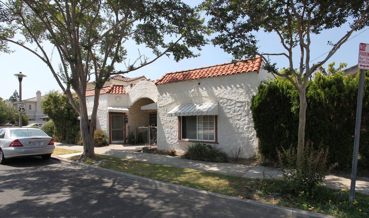 49 Genoa St in Arcadia, CA - Building Photo