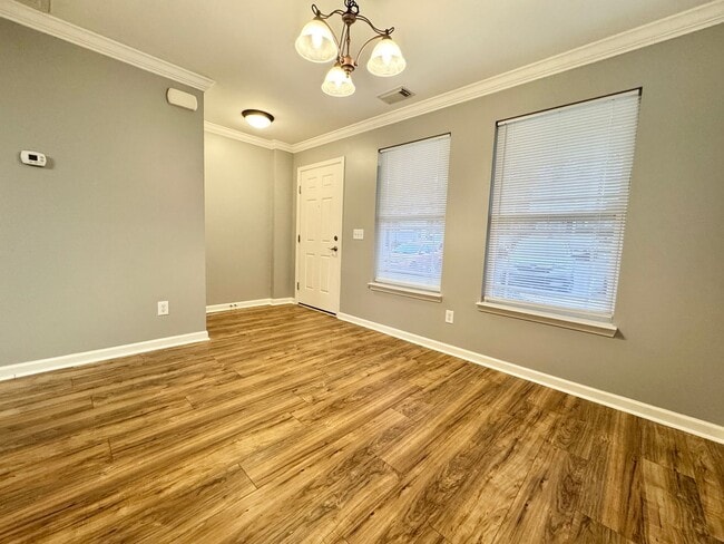 1382 Rural Hl in Antioch, TN - Foto de edificio - Building Photo