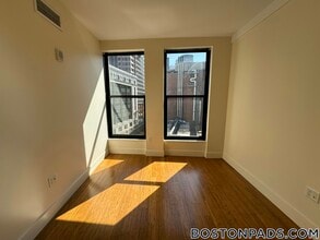 8 Winter Pl in Boston, MA - Building Photo - Building Photo
