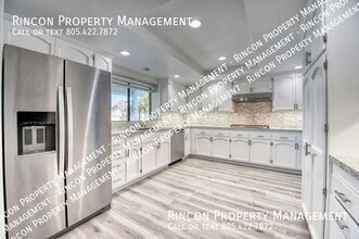 2201 Lions Gate Dr in Oxnard, CA - Building Photo - Building Photo