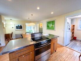 3 Howland St, Unit 1 in Cambridge, MA - Building Photo