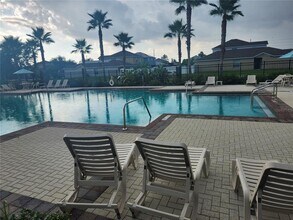 1713 Trailwater St in Ruskin, FL - Foto de edificio - Building Photo