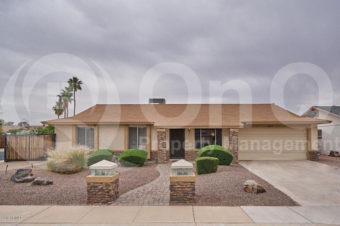 831 W Lindner Ave in Mesa, AZ - Building Photo