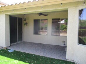 2304 W Bonanza Ln in Phoenix, AZ - Building Photo - Building Photo
